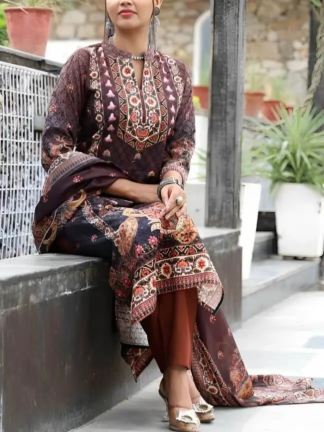 Pakistani style suit 11